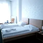 Hotel Modena 3*