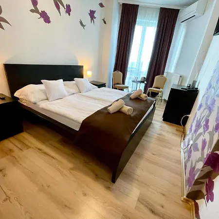 Modena Ξενοδοχείο