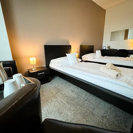 Hotell Modena 3*
