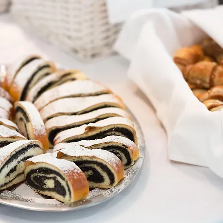 Modena Ξενοδοχείο