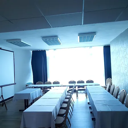 Modena 3* Μπρατισλάβα