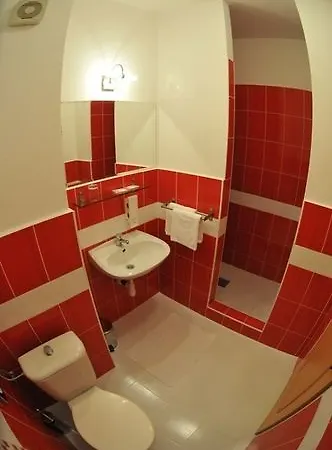Hotell Modena 3*