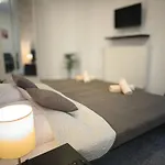 ホテル Modena