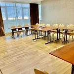 ホテル Modena 3*
