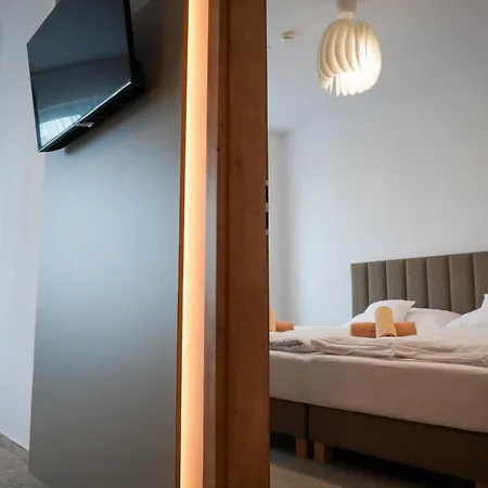 Modena 3* Bratislava